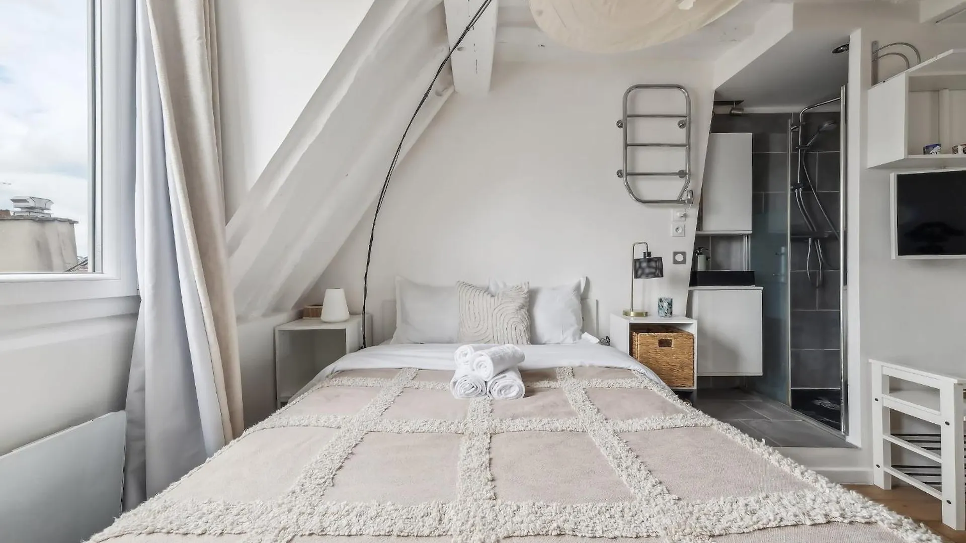 Bnbnova - Le Louvre & Notre-Dame Paris Apartment