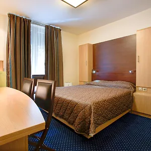 Terminus Montparnasse Otel