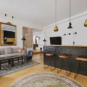  Appartement Pick A Flat's In Louvre Saint Honoré